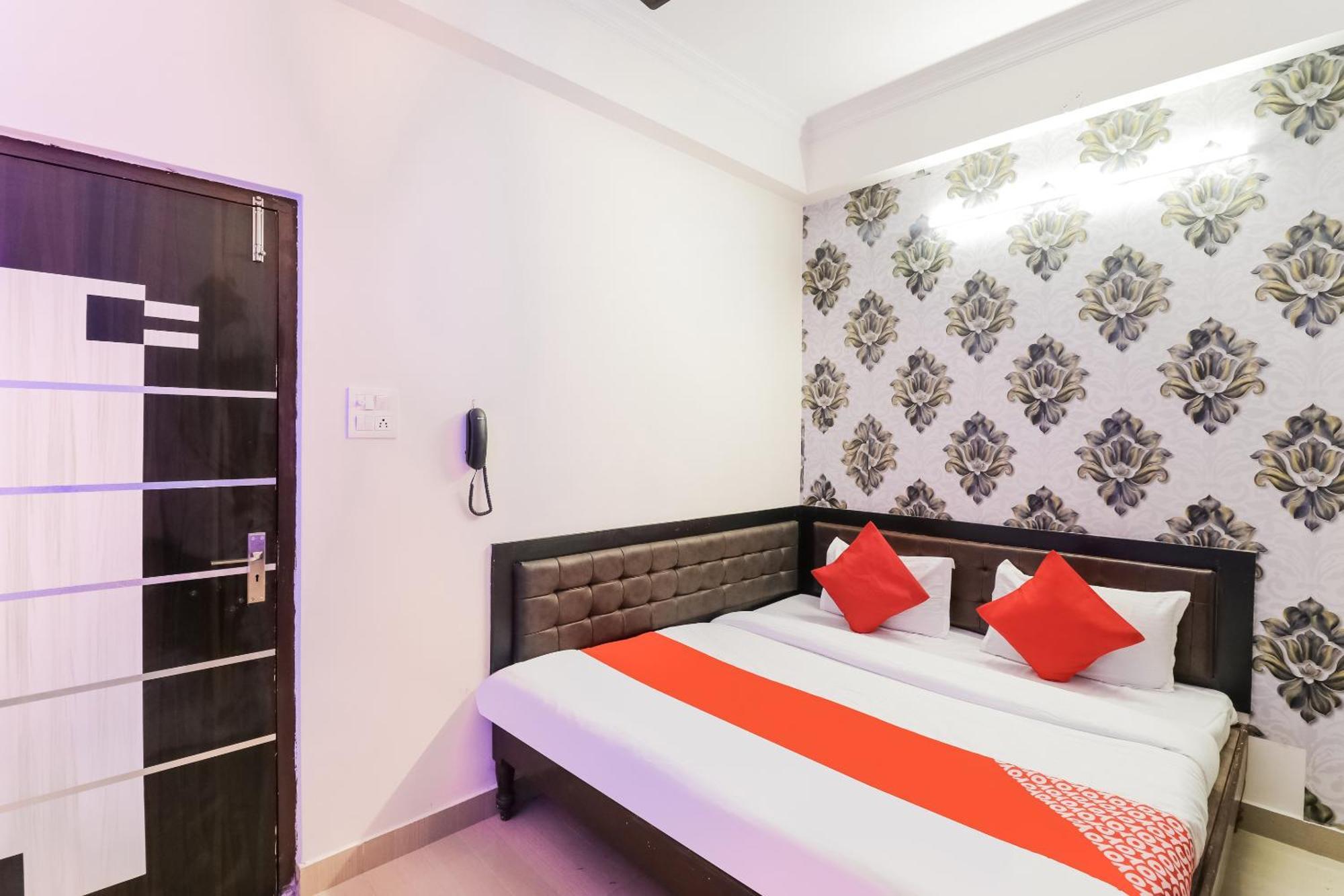 Super Hotel O Rs Inn Gorakhpur Exterior foto
